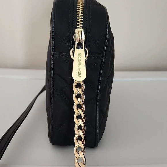 Michael Kors Jet Set Crossbody w/Free MK Wallet - Picture 5 of 15